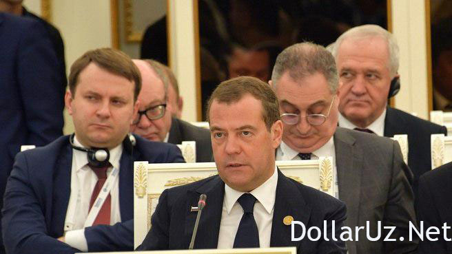 Rossiya dollardan voz kechdi